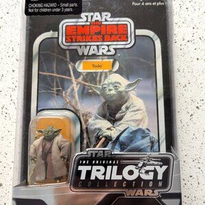 Mint 2004 Star Wars Original Trilogy TROTJ Yoda Figure #02 - Sealed on Card!